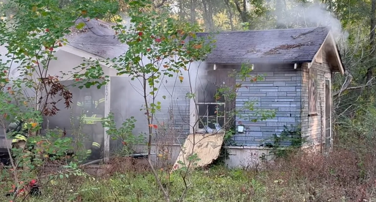 Fire at abandoned Lufkin Home